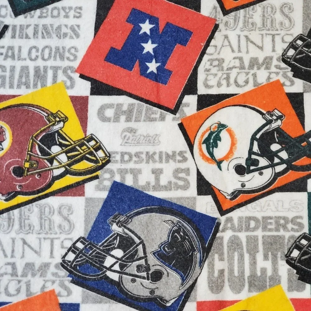 Vintage 90s NFL Felt King Blanket‎ Coverlet Tapestry USA 70 X 84